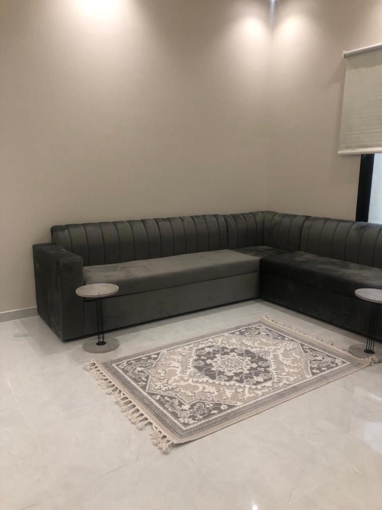 توق المفروشة *